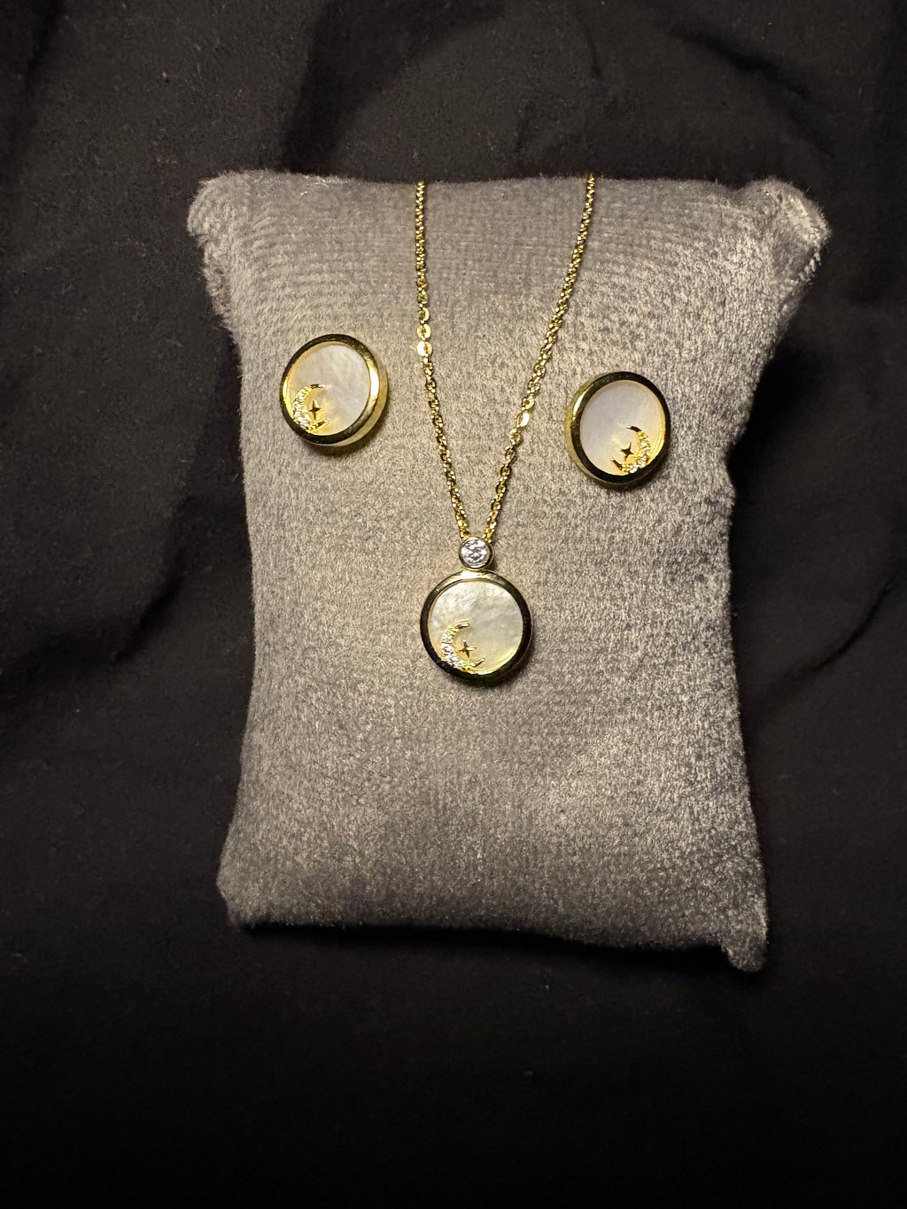 Gold plated crescent moon pendant set