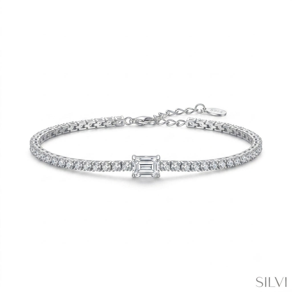 Silver tennis bracelet with moissanites