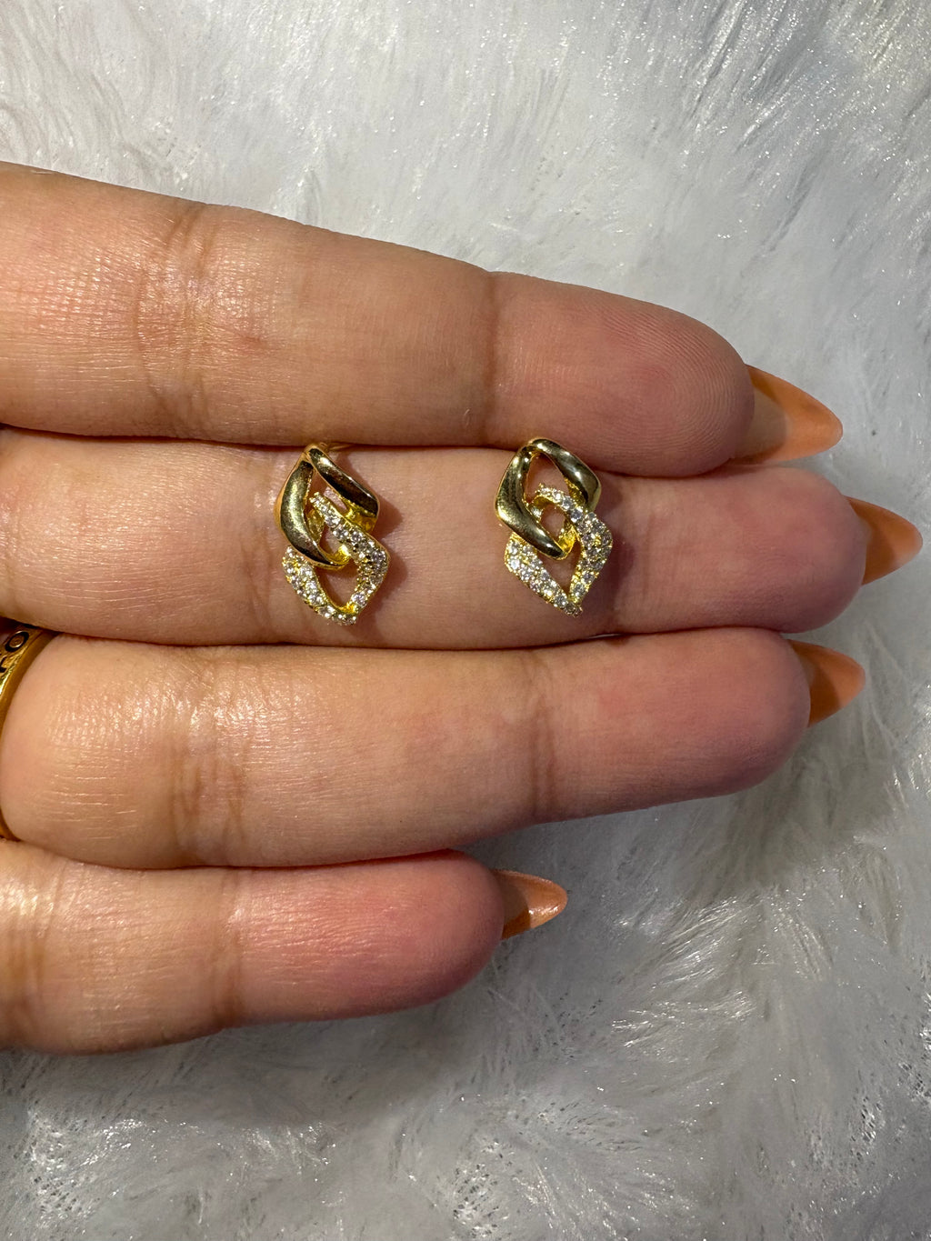 Gold plated chain earings