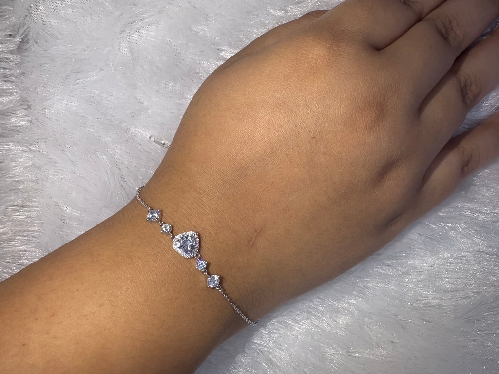 Silver heart bracelet