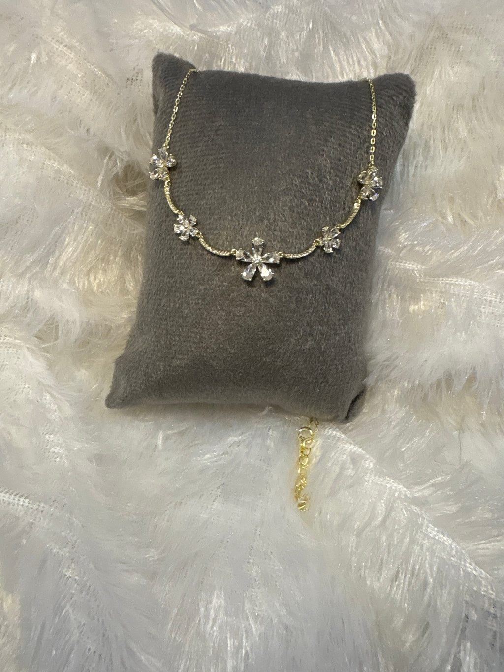 Gold plated flower necklace
